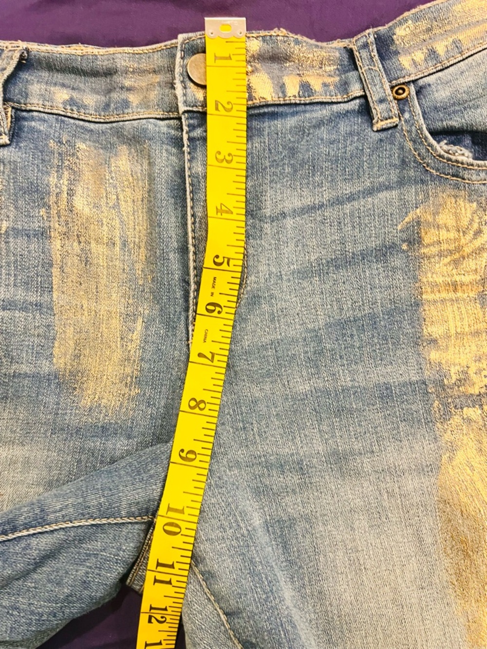 Soho New York & Co Boyfriend Jeans Gold Foil Metallic Raw Hem Size 10 - Picture 6 of 8